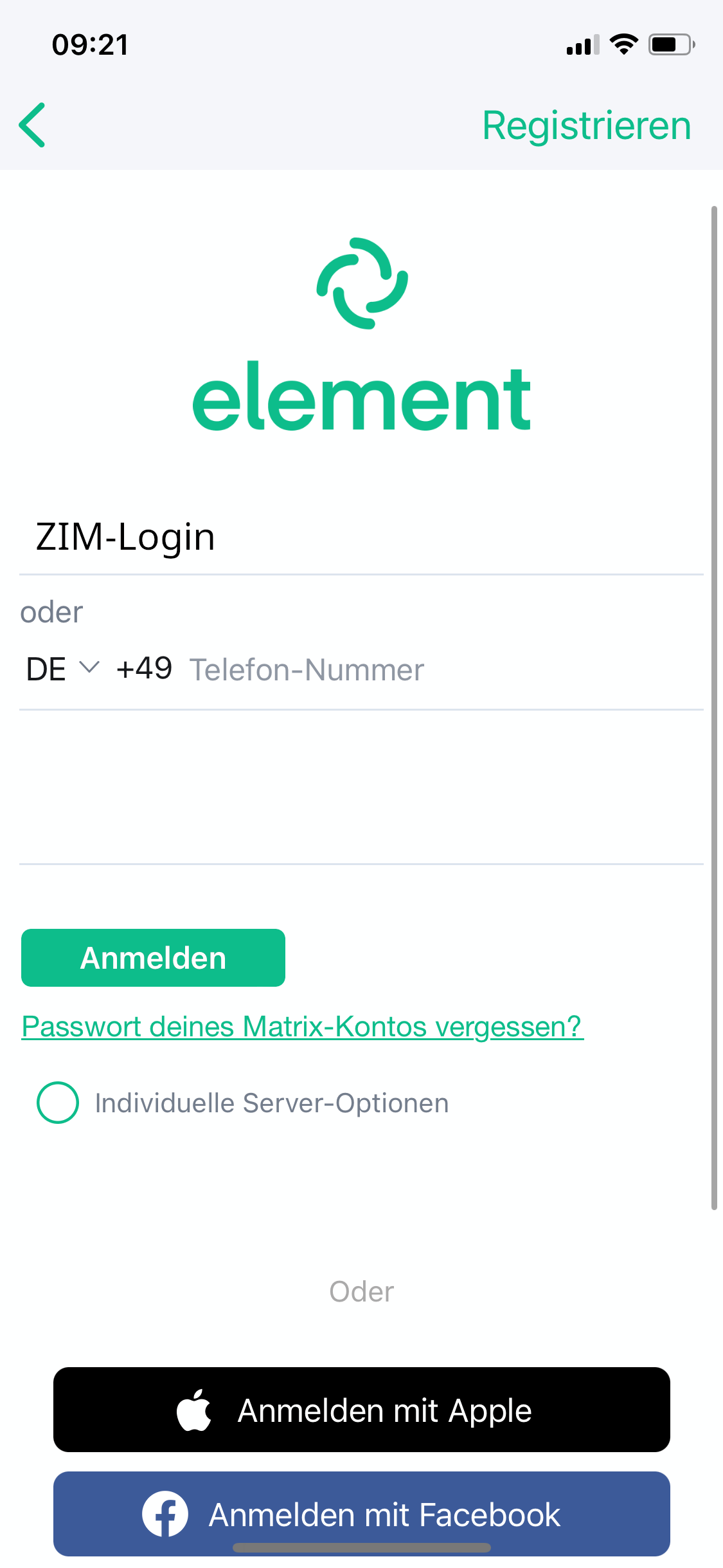 Konfigurationsbildschirm der Element App. Es werden die Felder “E-Mail oder Nutzername”, “Telefonnummer” und “Passwort” angezeigt. Zusätzlich befindet sich die Checkbox “Individuelle Server-Optionen” auf der Seite und die beiden Buttons zum Anmelden via Apple oder facebook.